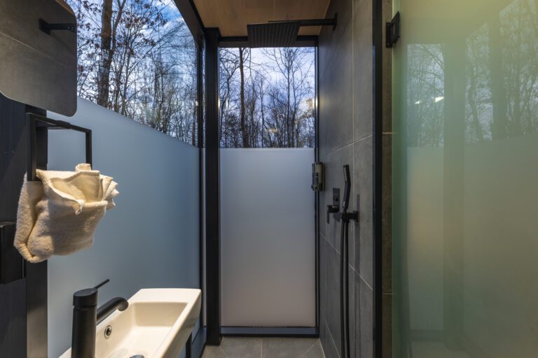 Mirror Cabins Hocking Hills: Flora