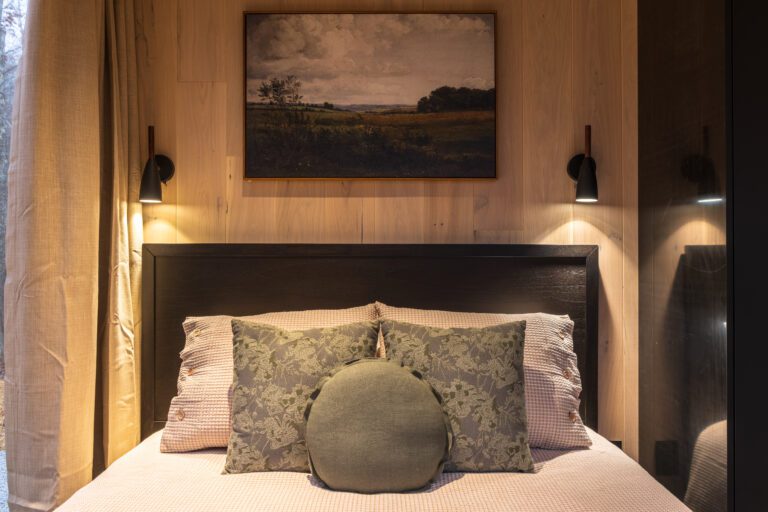 Mirror Cabins Hocking Hills: Flora