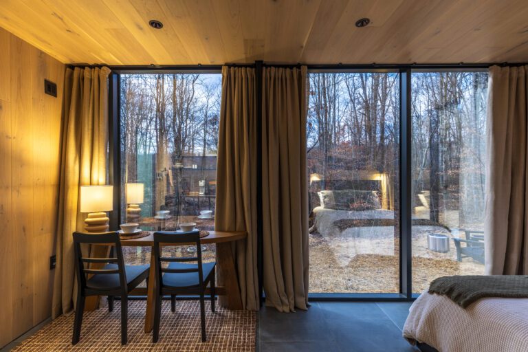 Mirror Cabins Hocking Hills: Flora