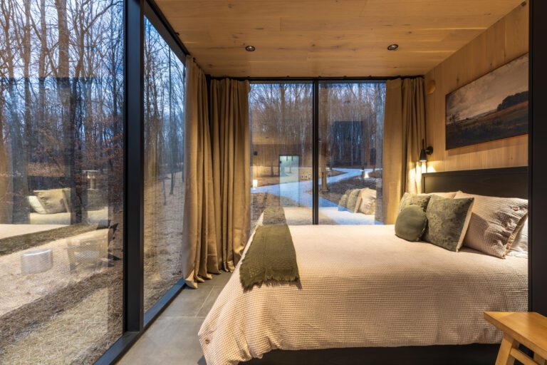 Mirror Cabins Hocking Hills: Flora