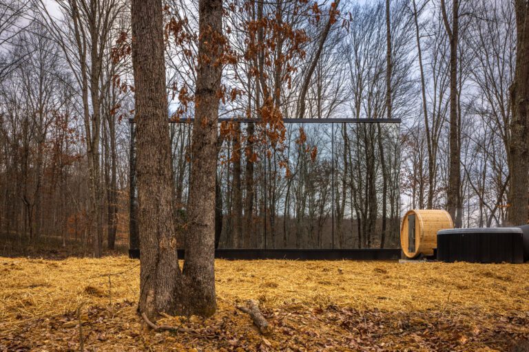 Mirror Cabins Hocking Hills: Flora